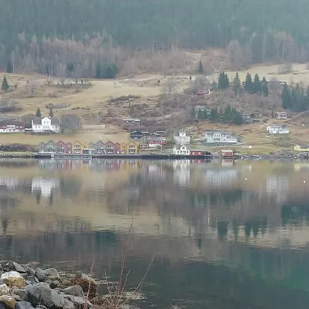 Nedre Amla Fjord Kaupanger